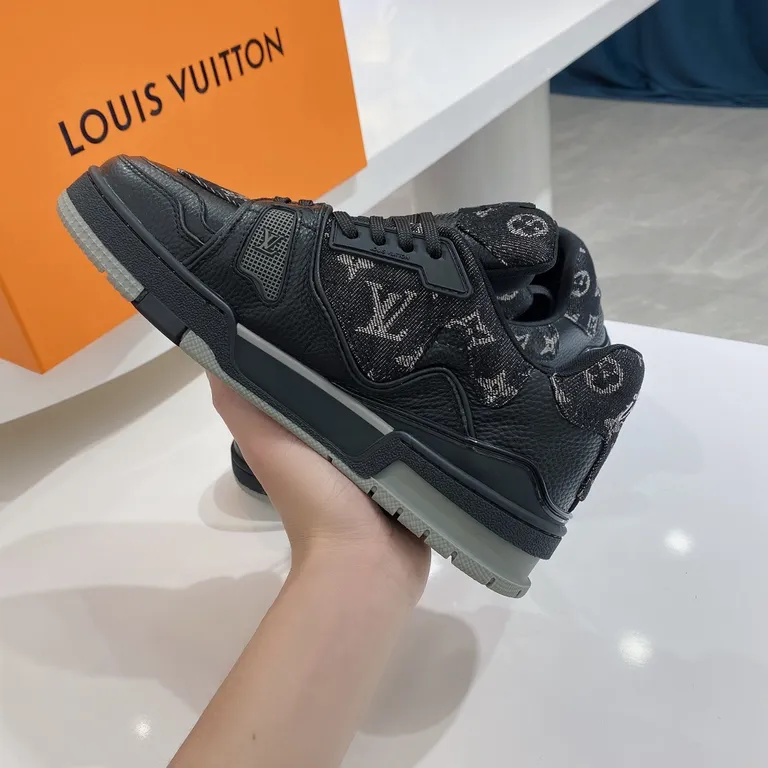 Louis Vuitton Shoe 